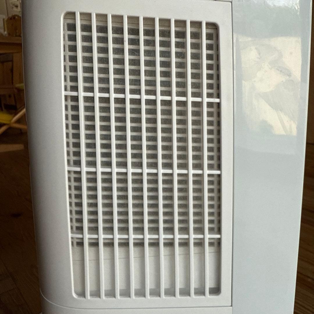 シャープ衣類乾燥除湿機 2023年製 キャスター付き