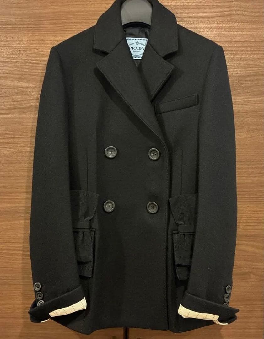 mayu 　PRADA ピーコート　ショートコート　ブラック　40 リボン