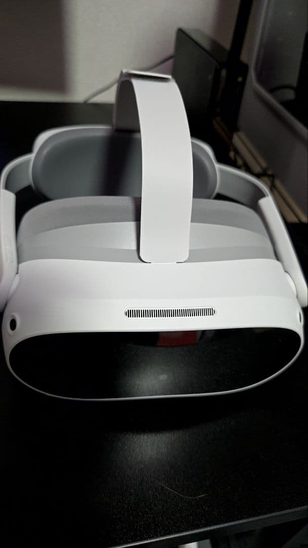 pico4 128GB VRヘッドセット 中古 外箱なし キャリーケース付き