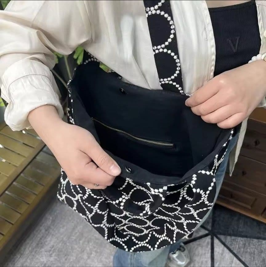 タンバリン　トートバッグ　ショルダー　ブラック