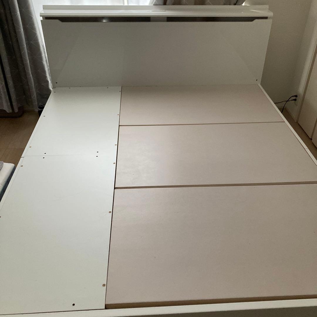 F*S様 ニトリ　ホワイト クイーンサイズベッドフレーム