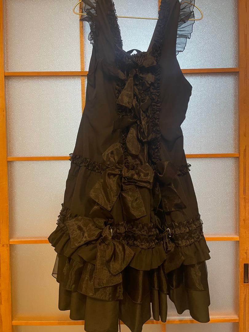 フィジカルドロップ フリルドレス 黒無地ミニ丈