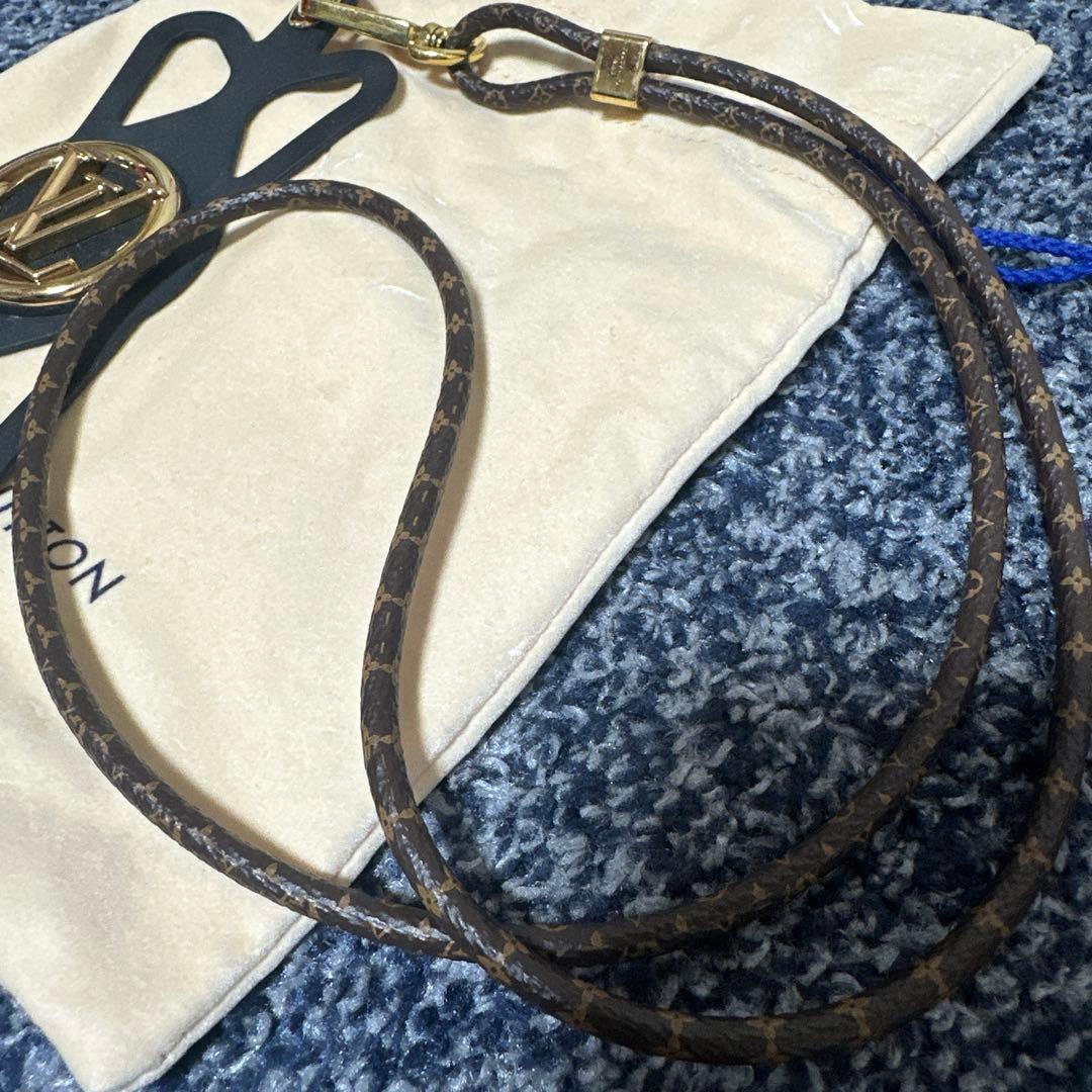 Louis Vuitton ブラックストラップ