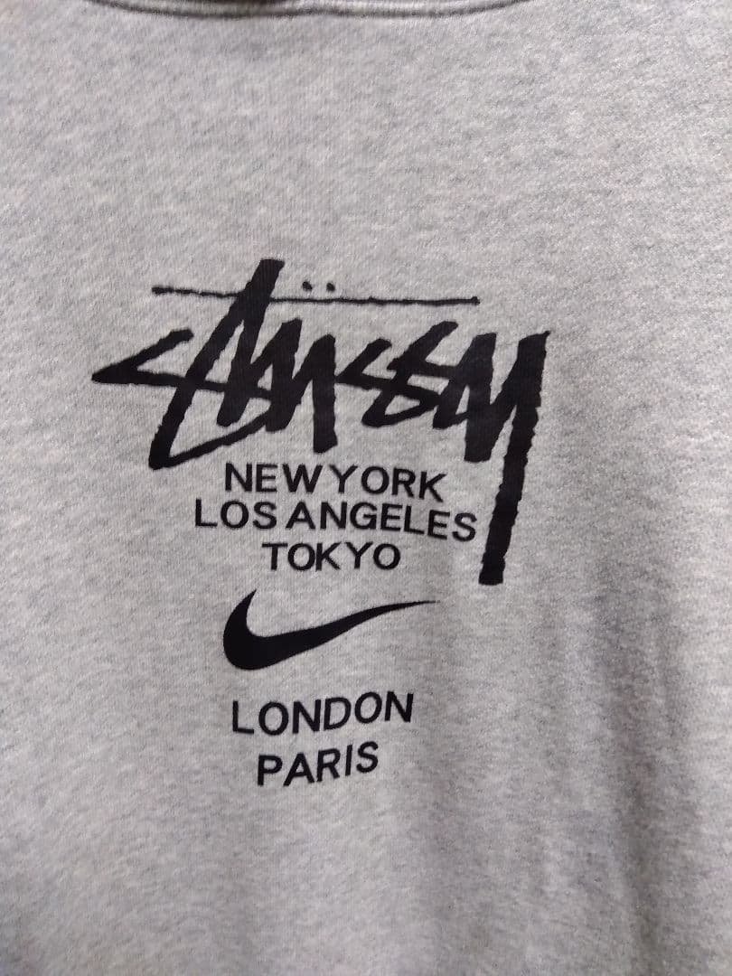 は*n様 Stüssy × Nike 限定コラボパーカー【L】