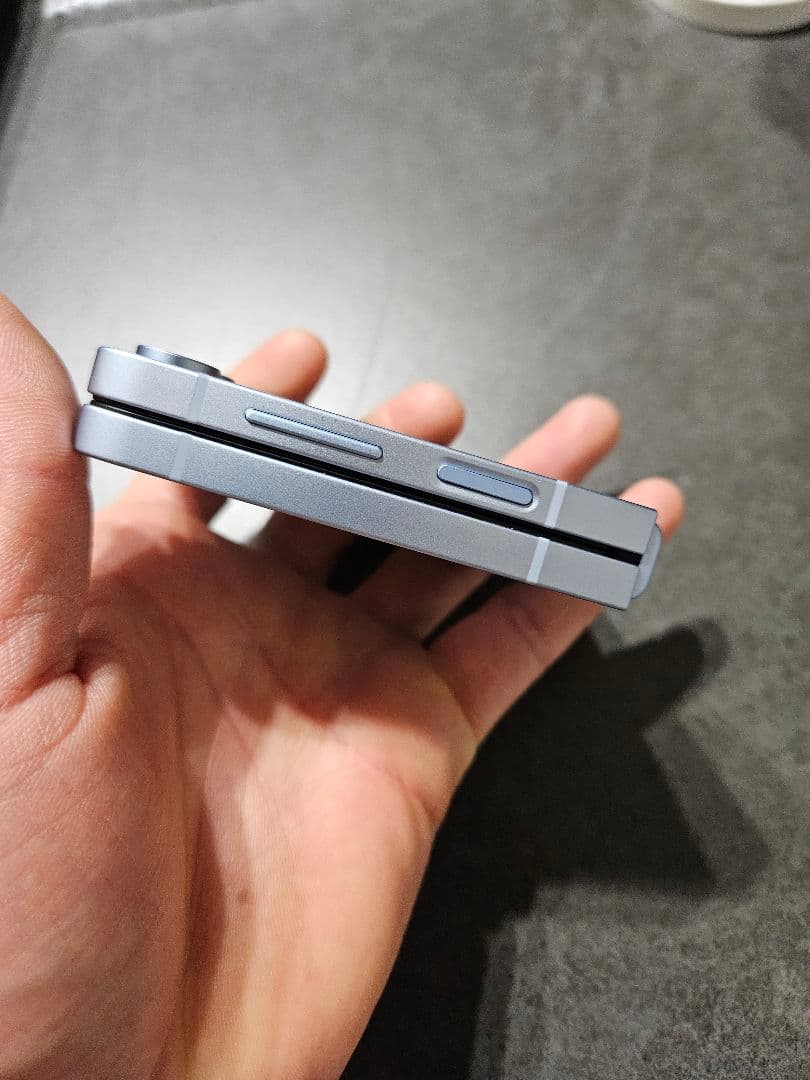 Galaxy　未使用　FLiP6　SIMフリー　残債なし　国内版　256ギガ