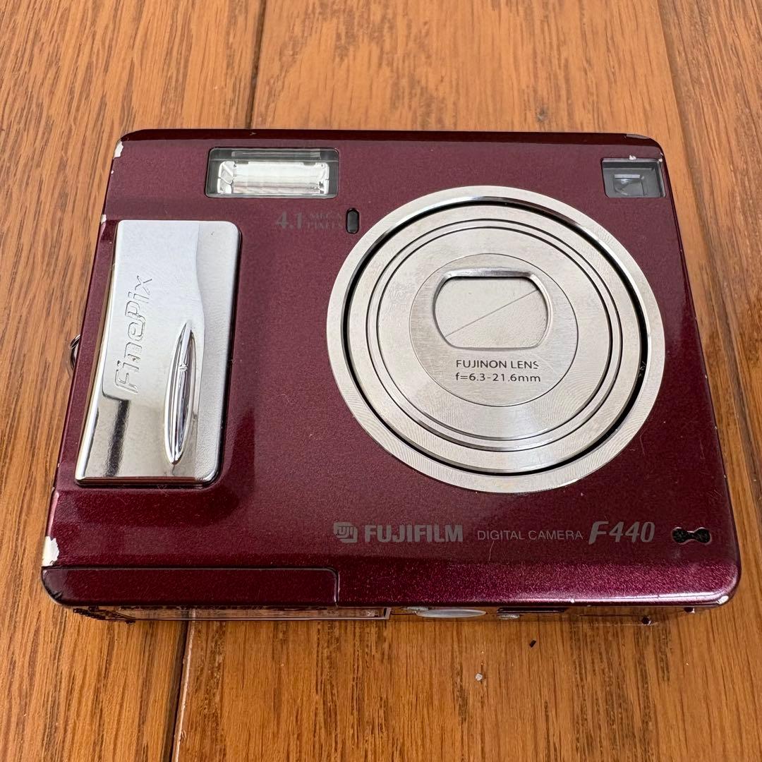 Fujifilm FinePix F440 コンパクトデジタルカメラ