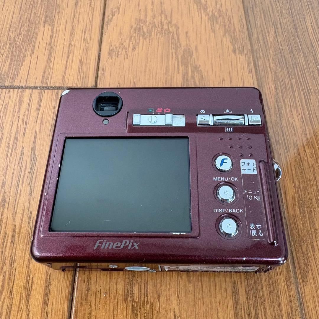 Fujifilm FinePix F440 コンパクトデジタルカメラ
