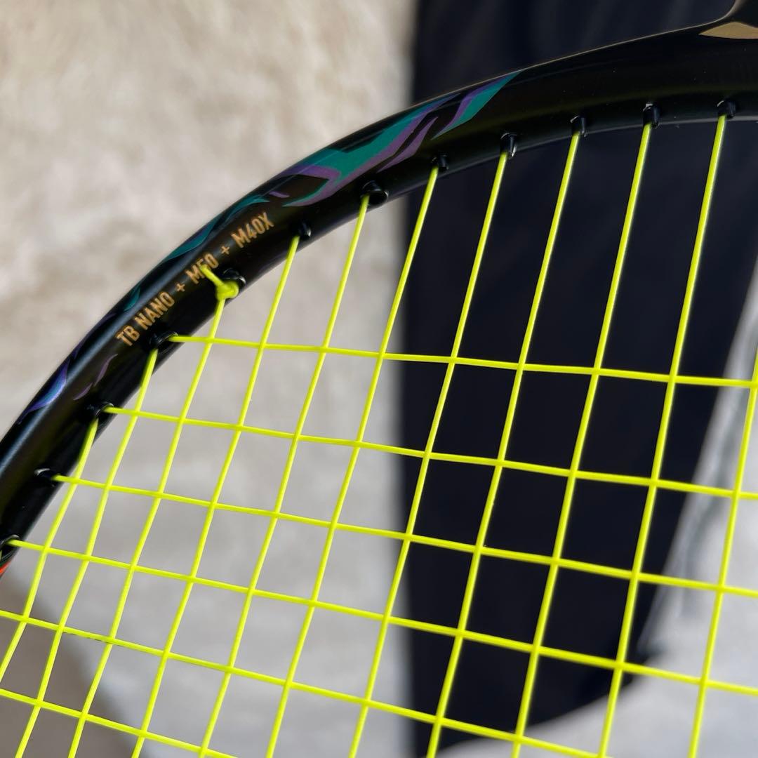 Li-NING AXFORCE100 バドミントンラケット