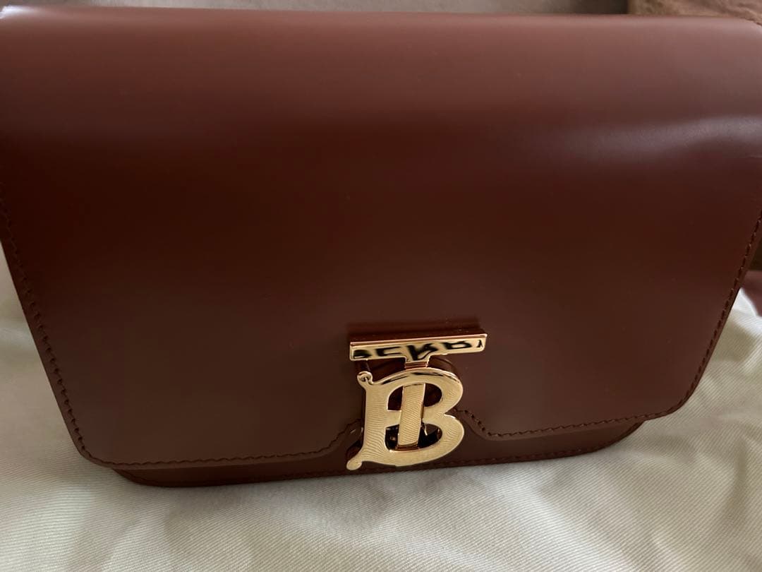 新品未使用　BURBERRY TBバッグ　バーバリー　ウエストポーチ