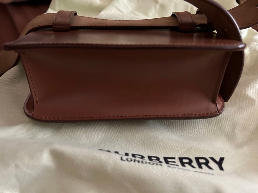 新品未使用　BURBERRY TBバッグ　バーバリー　ウエストポーチ