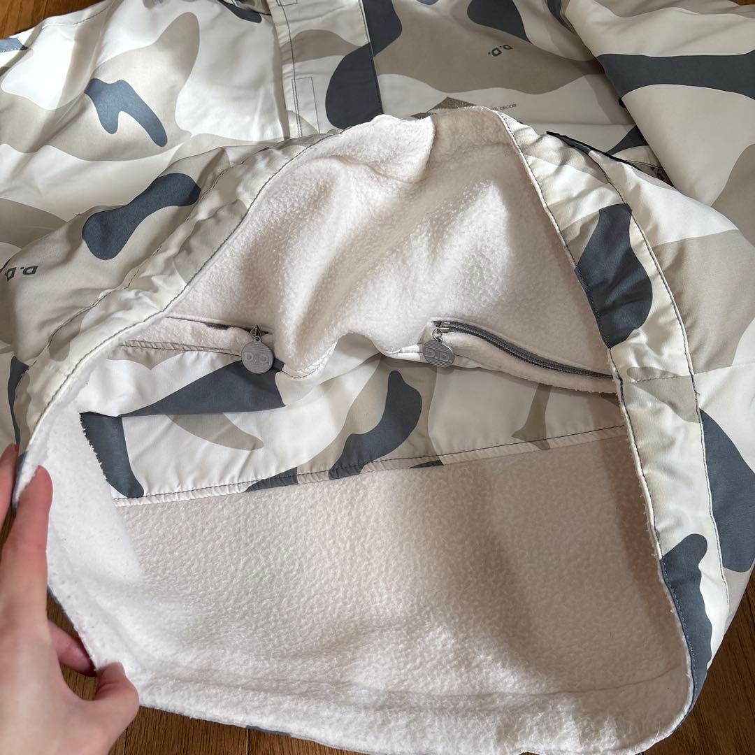 【美品】ホワイト・グレー迷彩 スノーボードウェア D.D.