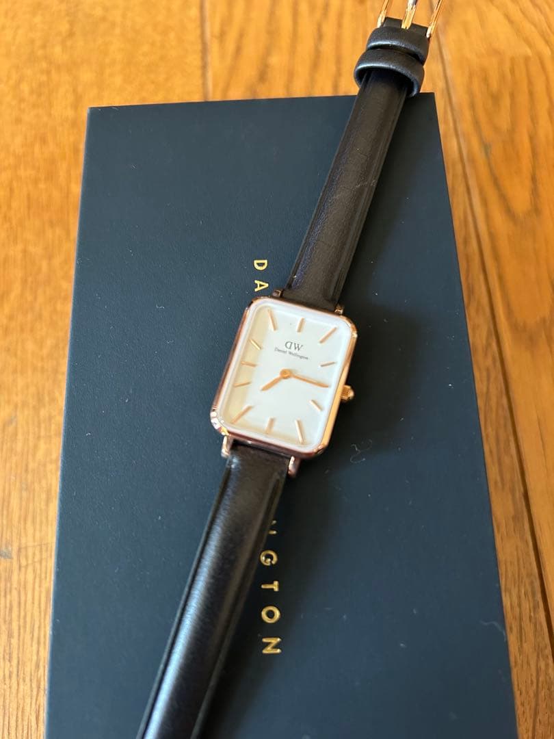 美品　ダニエルウェリントン腕時計　ブラック　レディース腕時計　値下げ