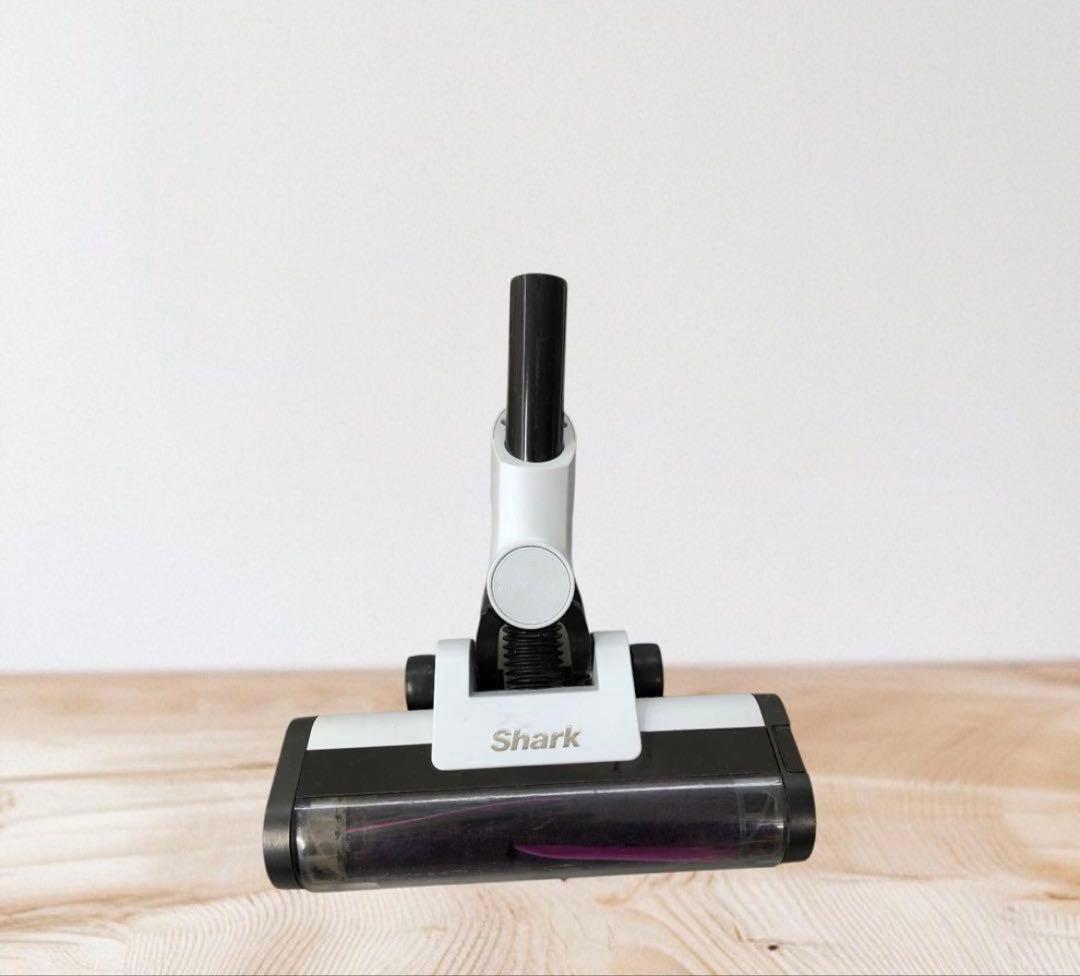 Shark コードレス掃除機 LC351JWH スペアバッテリー付き・中古