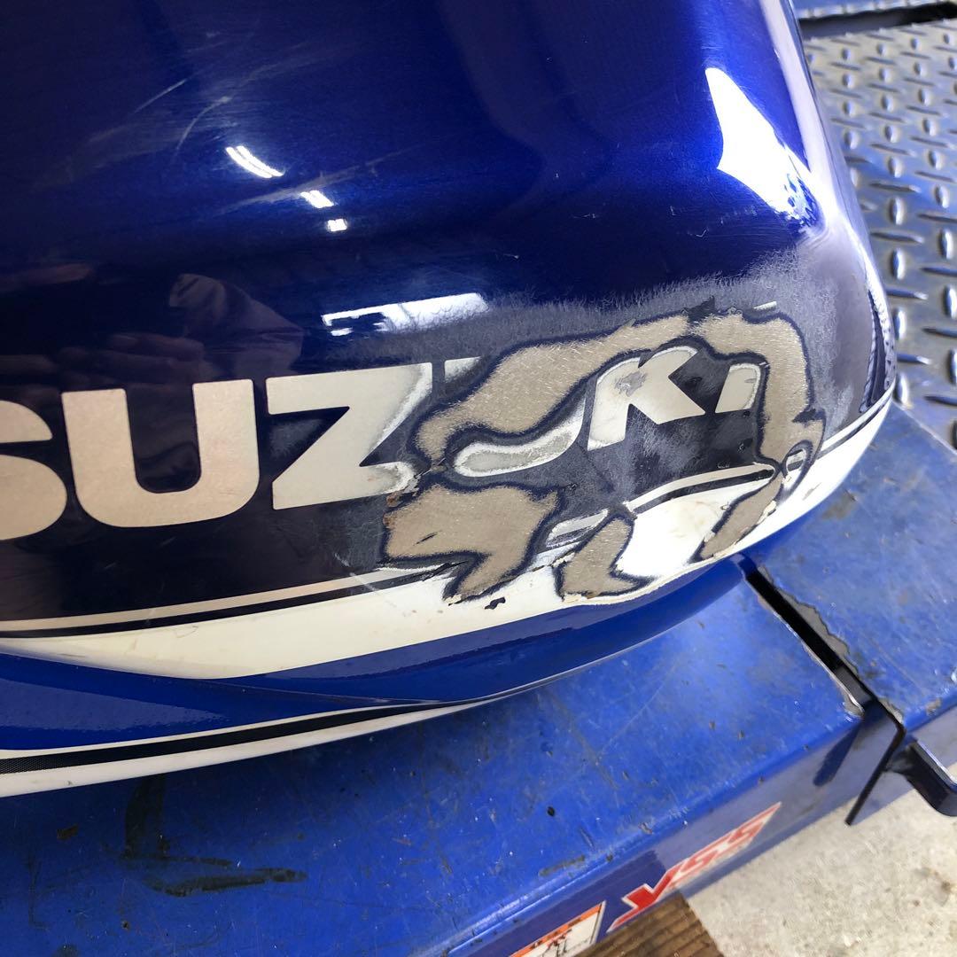 SUZUKI gsx1400タンク 青/白へこみあり