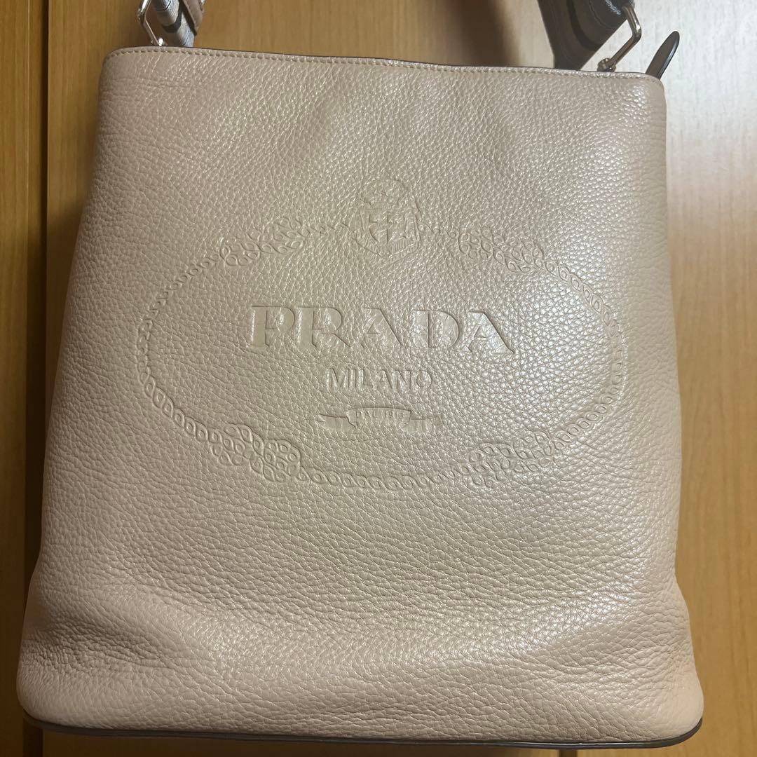 PRADAレザーショルダーバックプラダ美品SALE