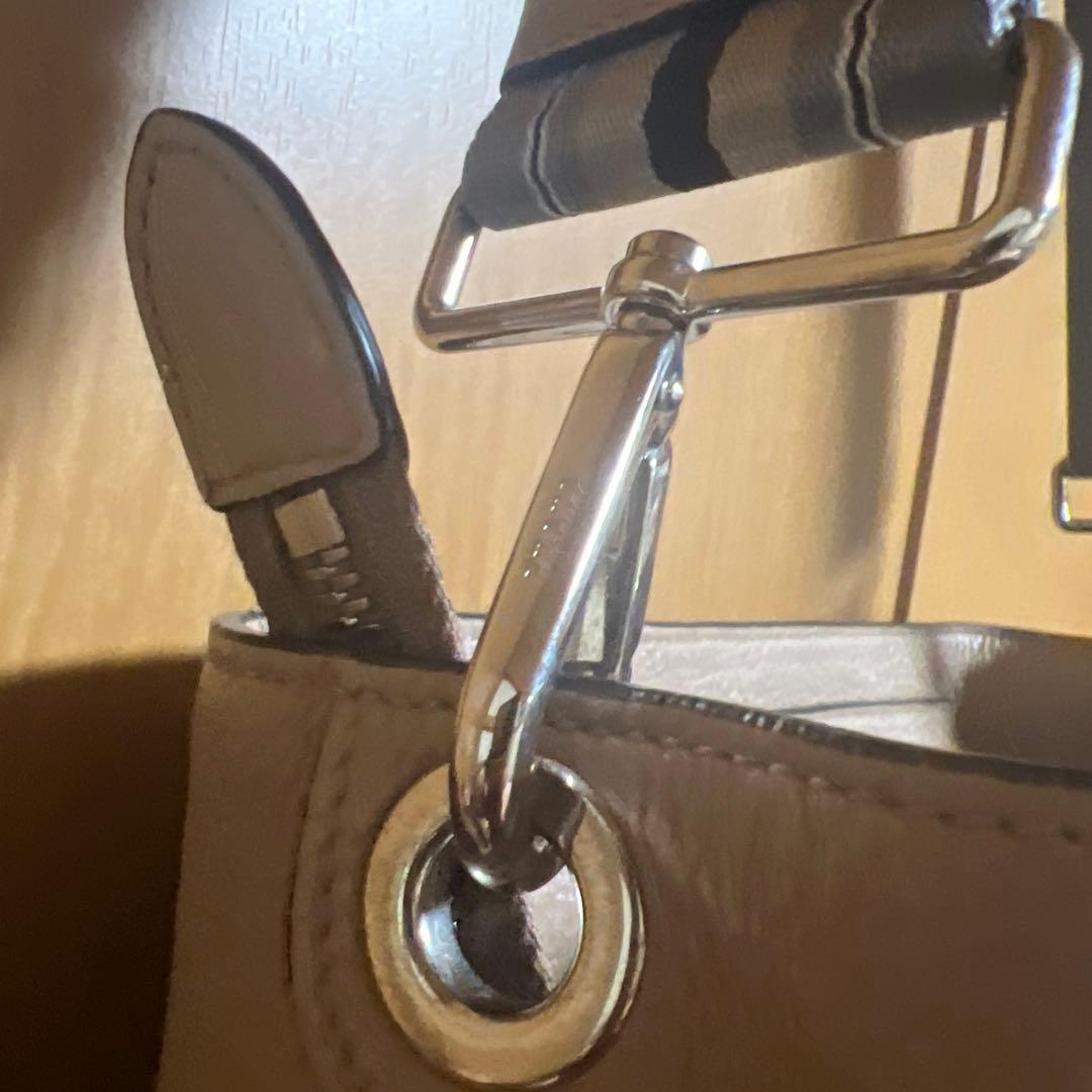 PRADAレザーショルダーバックプラダ美品SALE