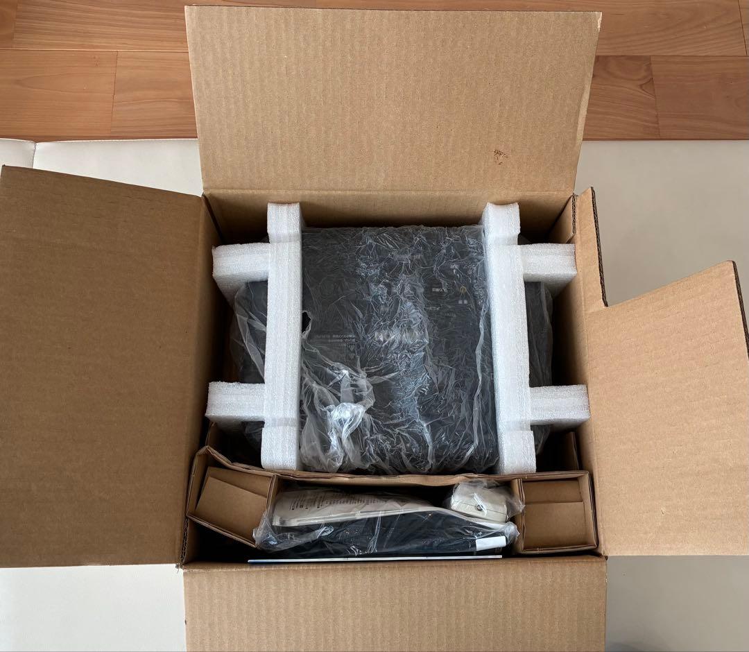 EPSON プロジェクター　EH-TW400