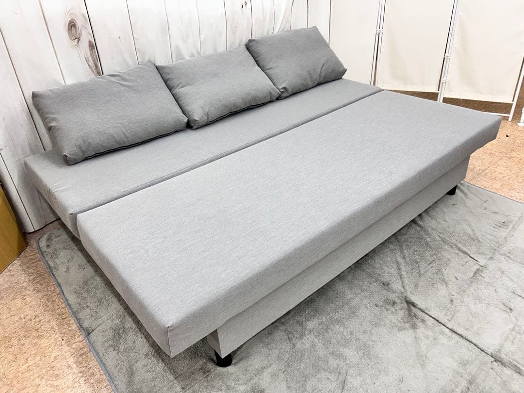 IKEA エルヴダレン　３人掛けソファベッド