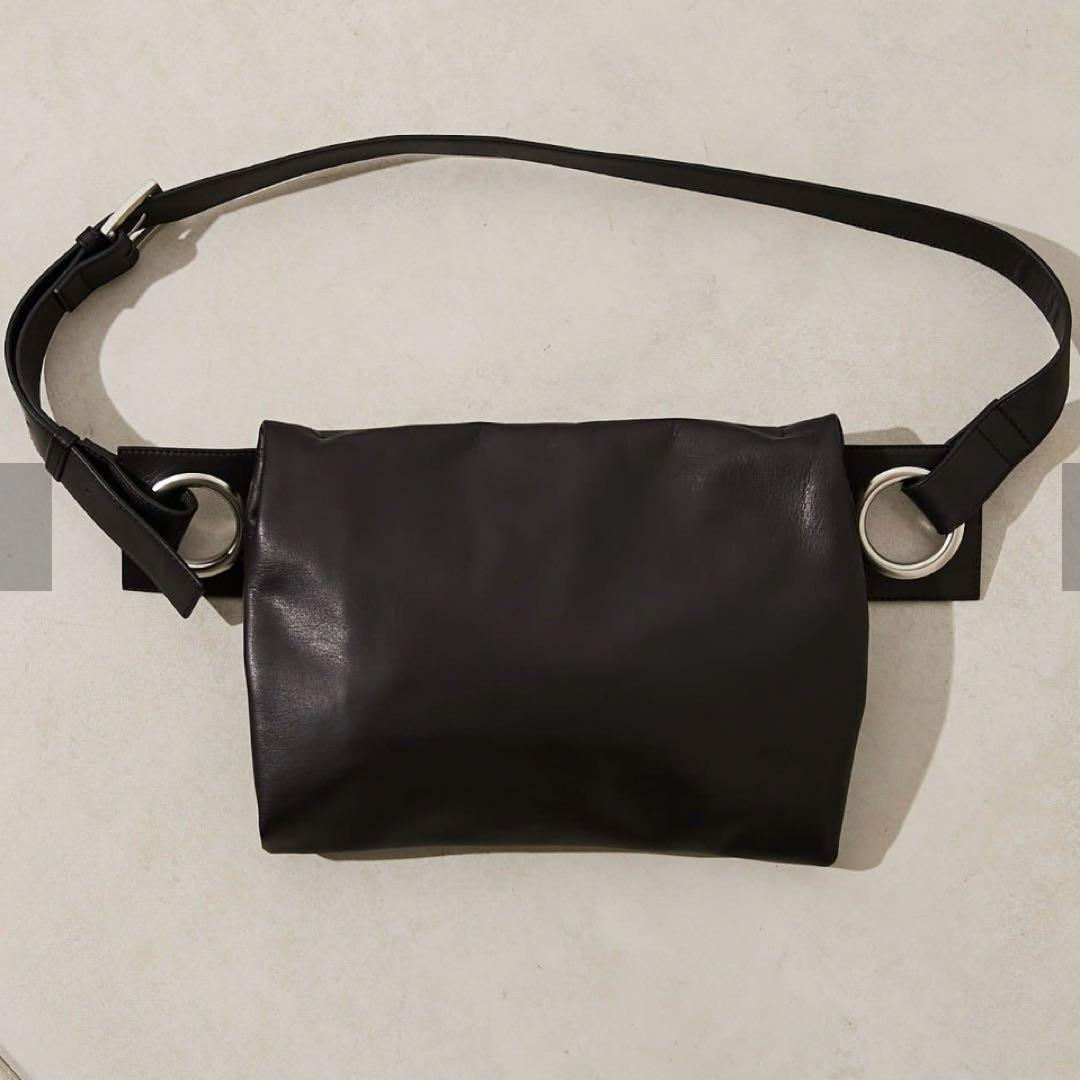 ear PAPILLONNER kawakawa レザーボディバッグMサイズ