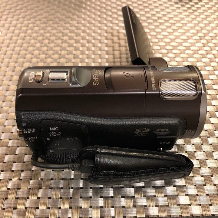 なす　SONY HDR-CX560V(T)