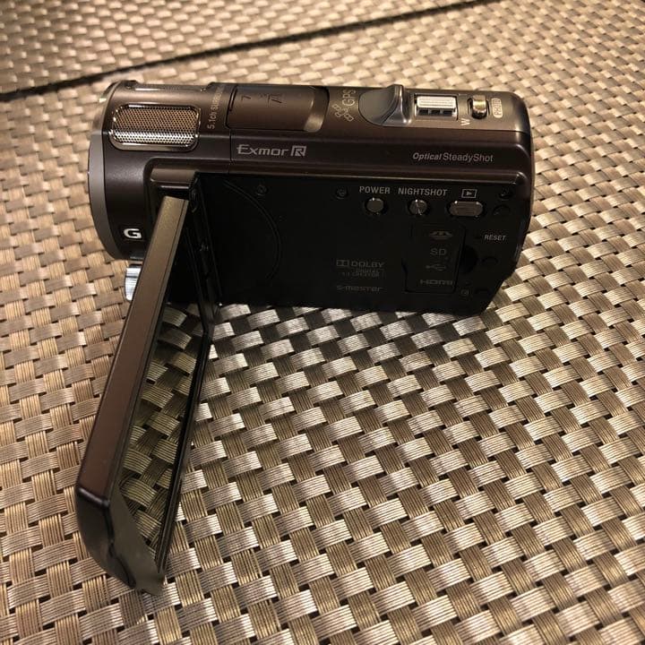 なす　SONY HDR-CX560V(T)