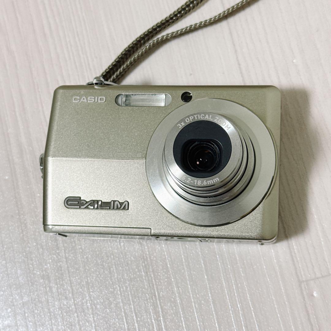 2442【希少品】 CASIO EXILIM EX-Z500 SDカード付属