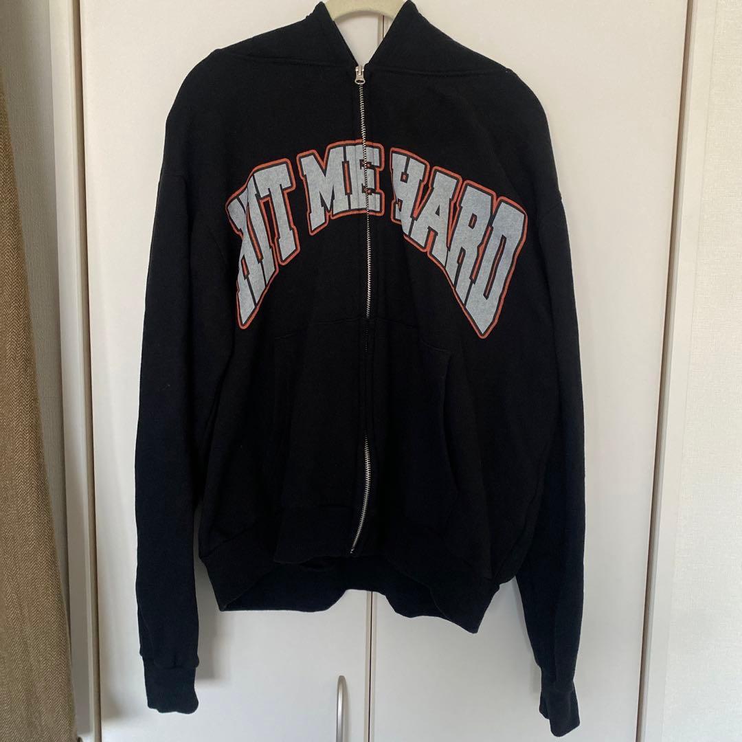 Billie Eilish Hit Me Hard And Soft パーカー