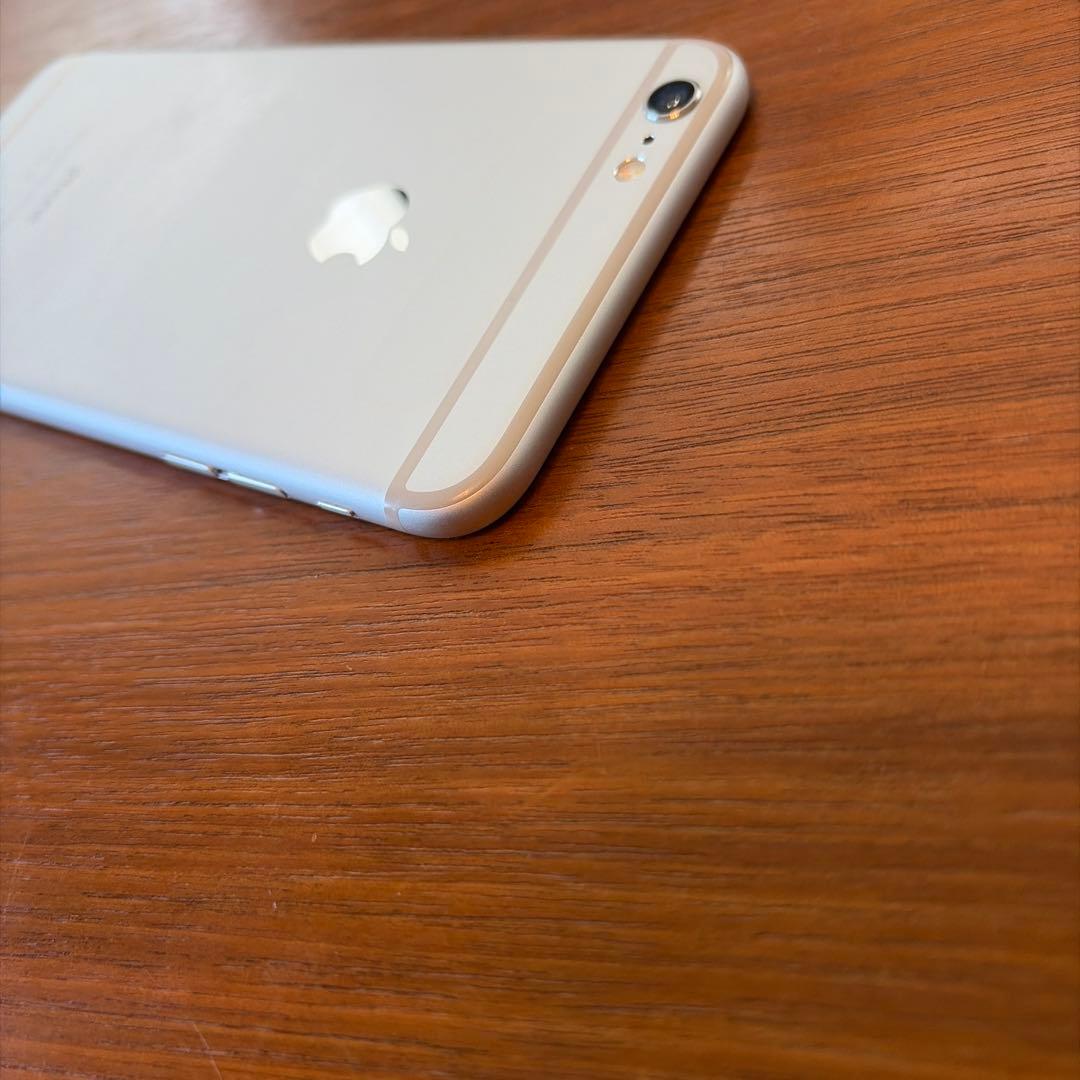 Apple iPhone 6 Plus 16GB ホワイト