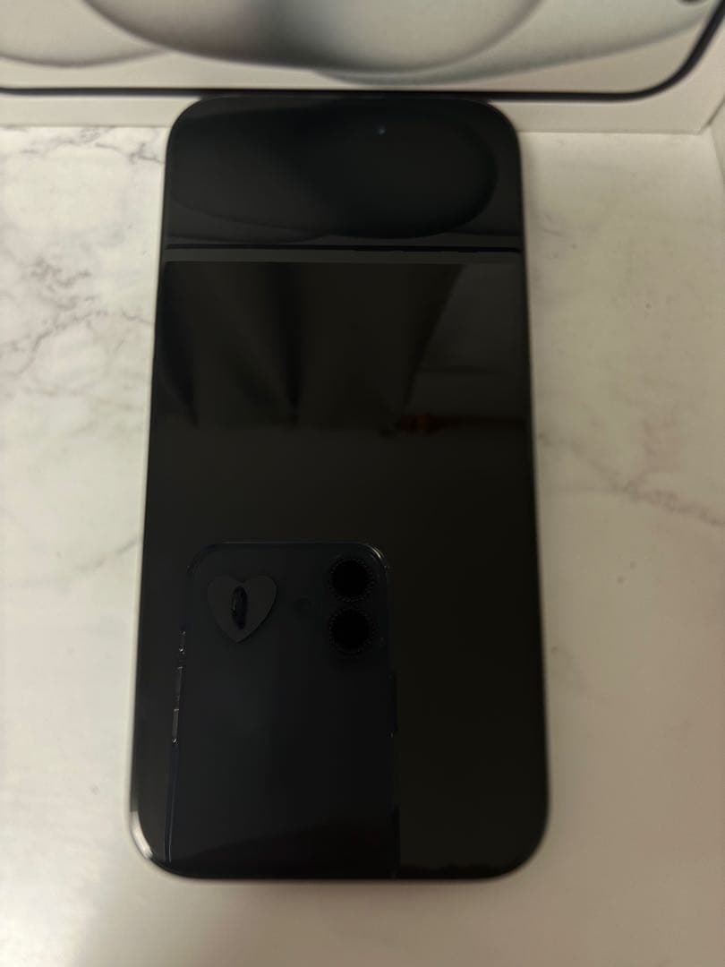 『美品』iPhone15 256GB ブラック SIMフリー