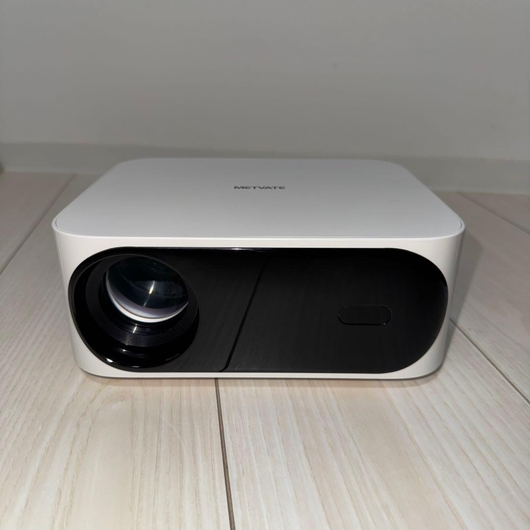 MetVateプロジェクター 小型 MV3 ホワイト【スタンド付き・別売りも可】