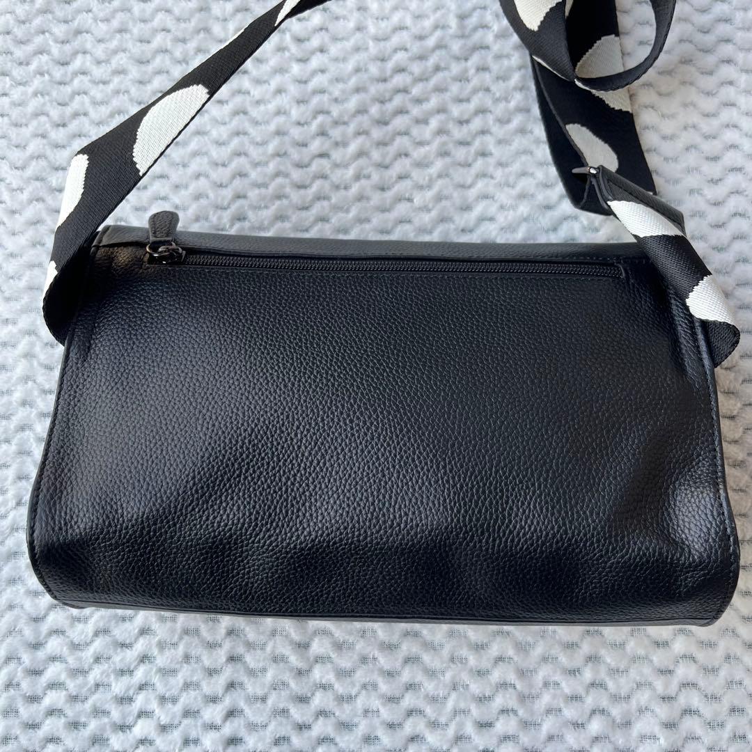 【美品】イアパピヨネ 柄ワイドテープショルダーバッグ　ダルメシアン ボディバッグ