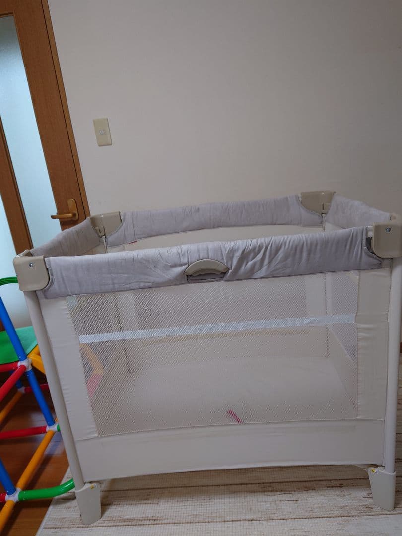 ココネル　エアープラス　Aprica Coconel ベビーベッド 折りたたみ式