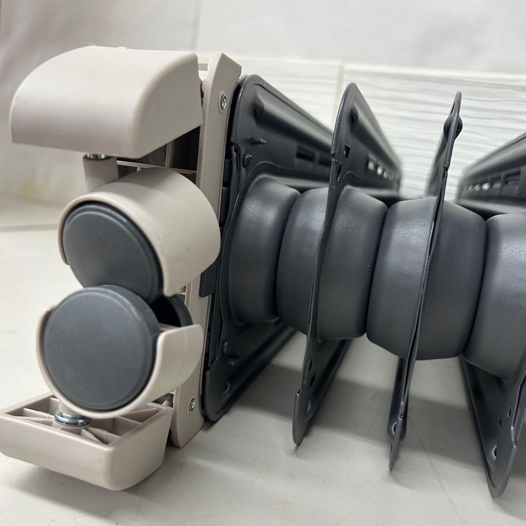 デロンギ　VertiCaldo オイルヒーター　RHJ21F0812-GY