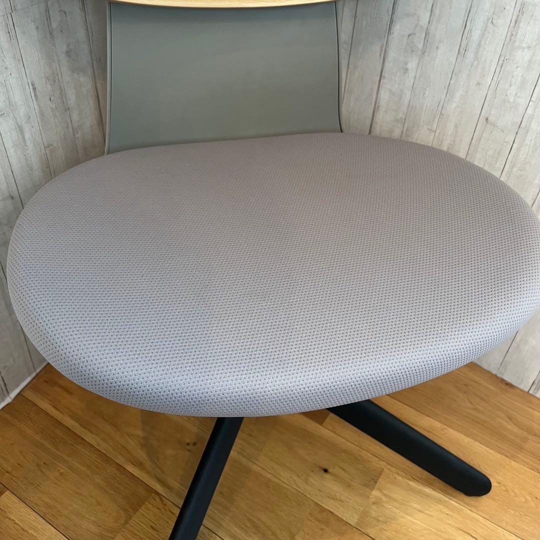 コクヨ ingLIFE イングライフ 4本脚／ミディアムグレージュ