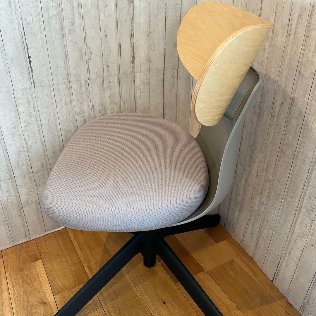 コクヨ ingLIFE イングライフ 4本脚／ミディアムグレージュ