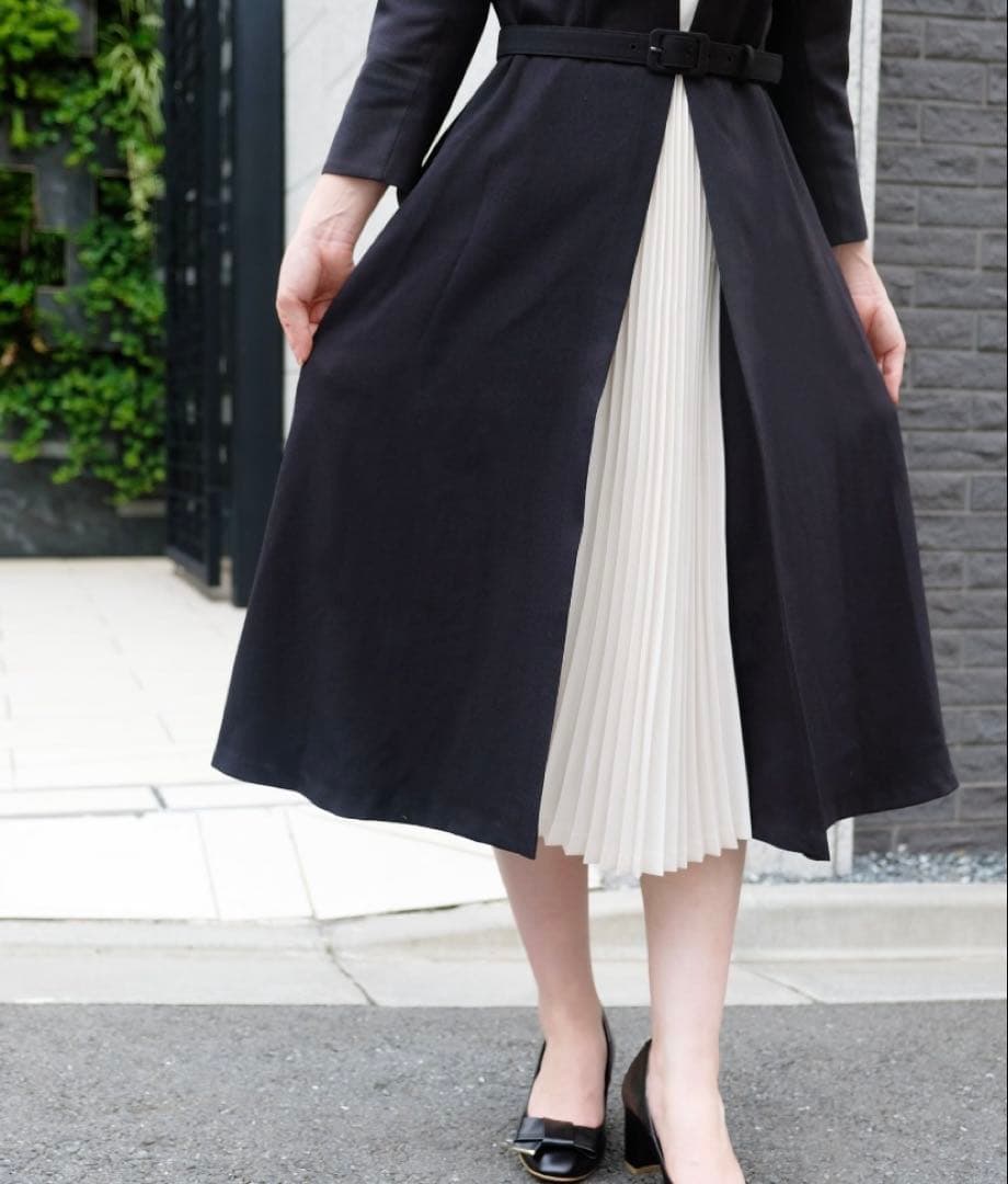 【送料込】ストロベリーフィールズセンタープリーツワンピース黒　佳子様　卒業入学式