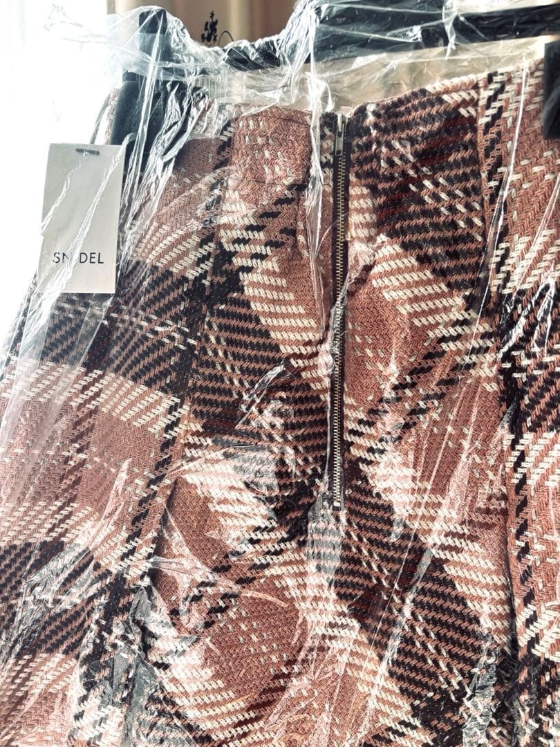 特別価格‼️11/10までSNIDEL ロビングチェックミニスカート