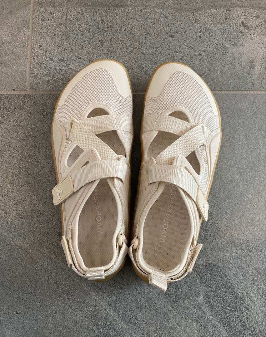 Vivobarefoot ビボベアフット トラッカーサンダル