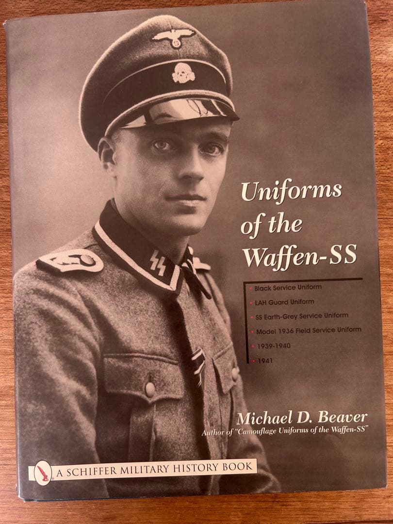Uniforms of the Waffen-SS ミリタリーウェア