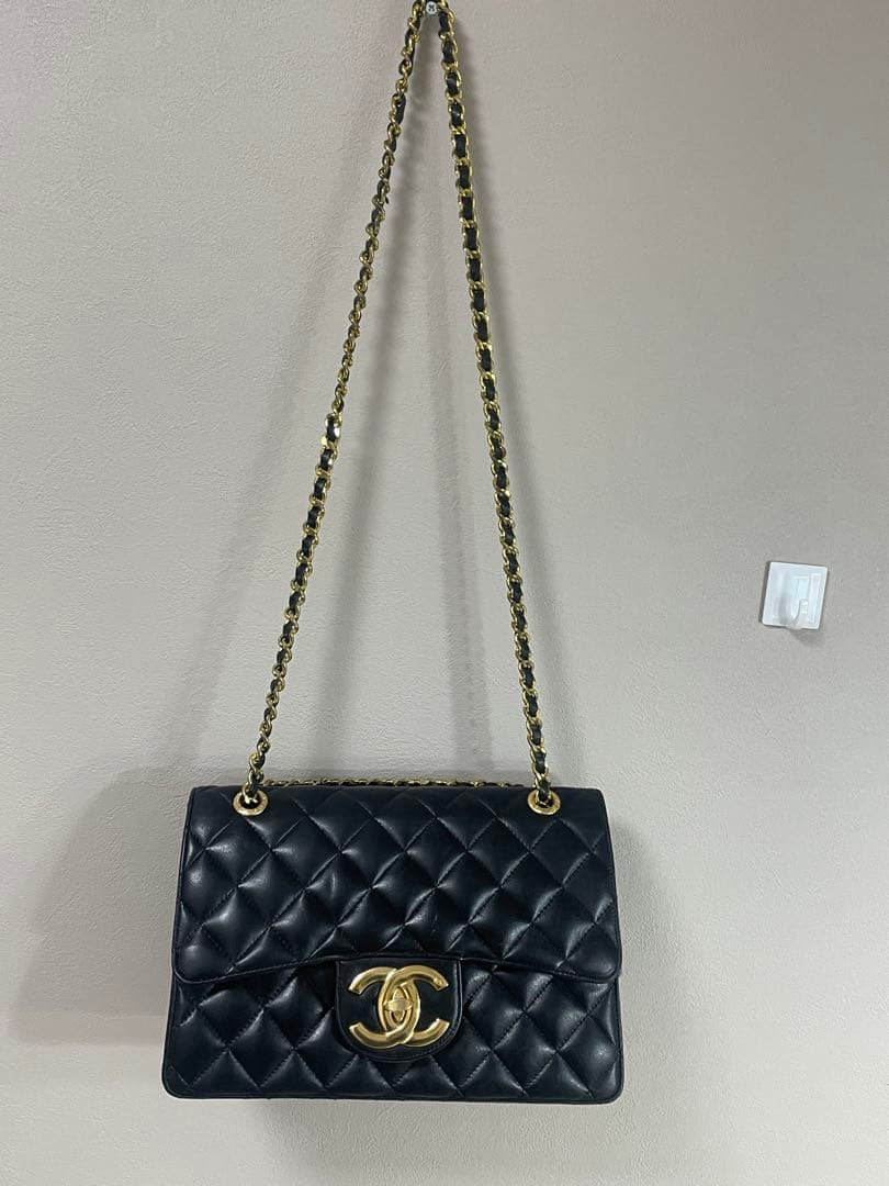 CHANELデカマトラッセ シングルフラップ ダブルチェーン ショルダーバッグ