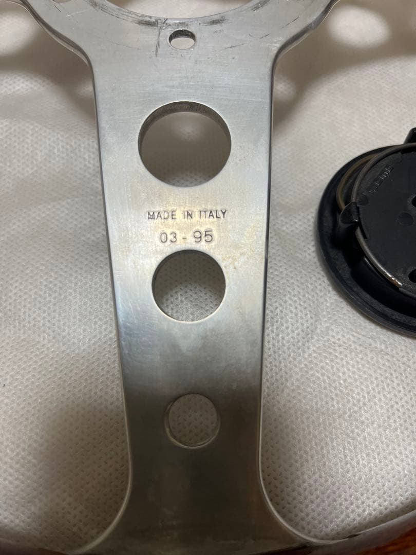 Momo Super Indy ステアリングホイール