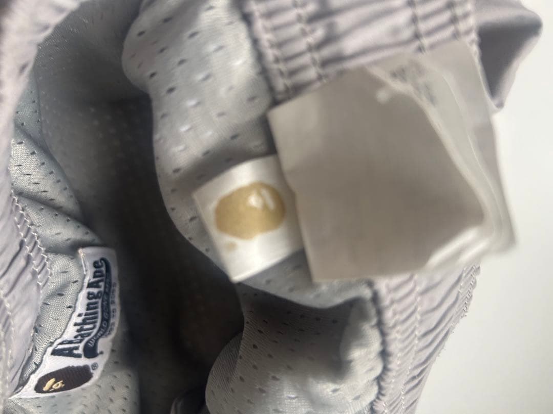 （値下げ交渉可能）A bathing ape シャークパンツ　グレー M