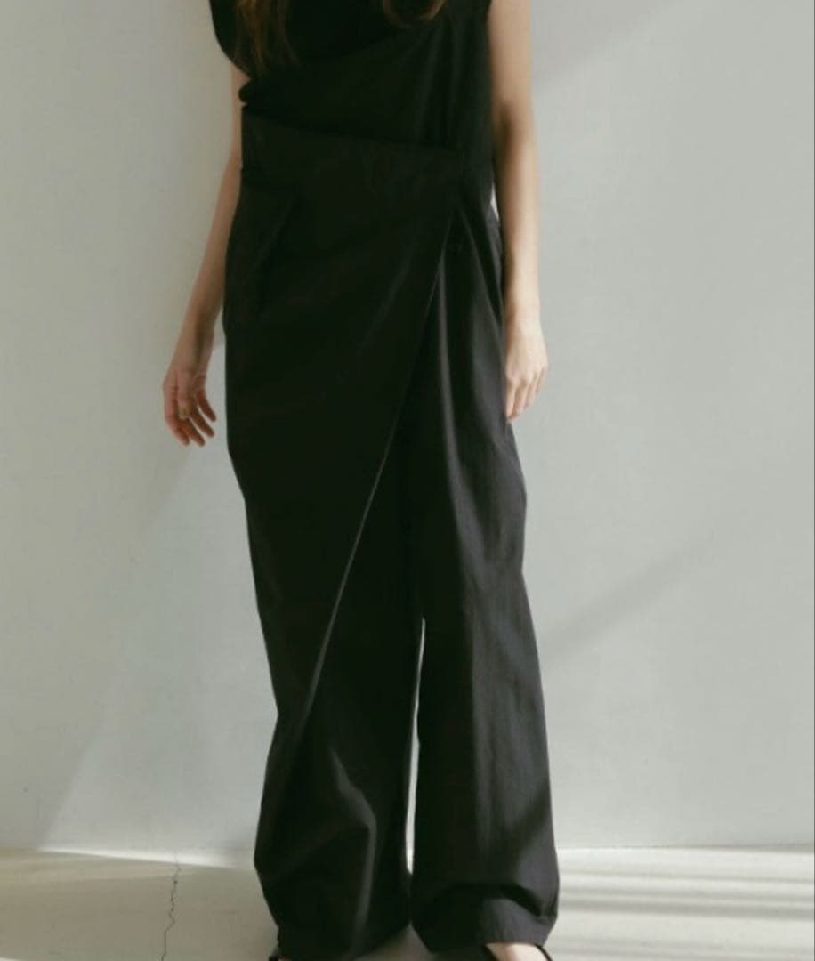 新品未使用　etretokyo ワンショルダーラップワイドパンツ　BLK M