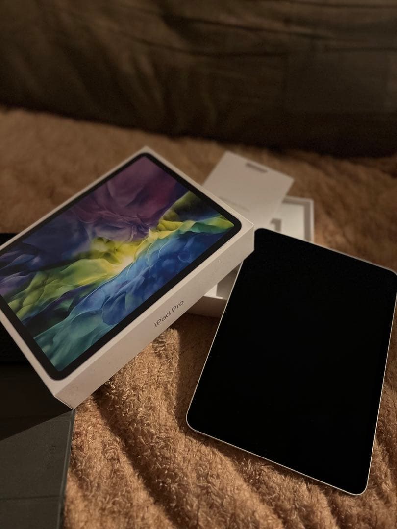 iPad Pro 11インチ 第2世代 128GB シルバー MY2W2J／A