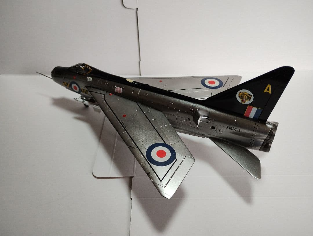 プラモデル完成機　1/48　E.E.ライトニングF1