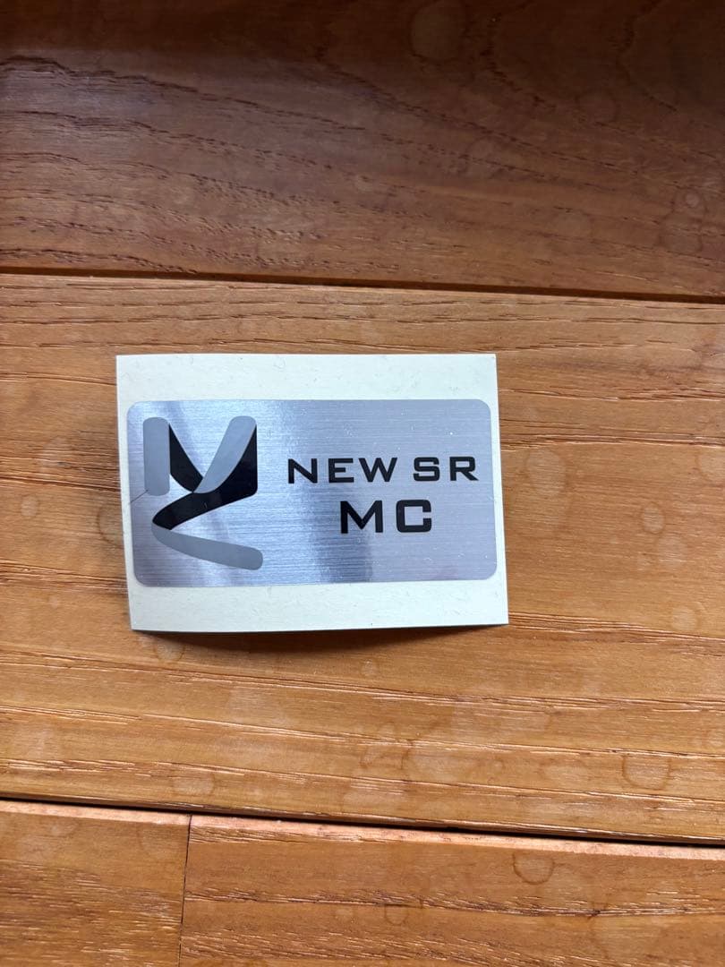 【送料込み】KYB ステアリングダンパー　ジムニーシエラjb74用