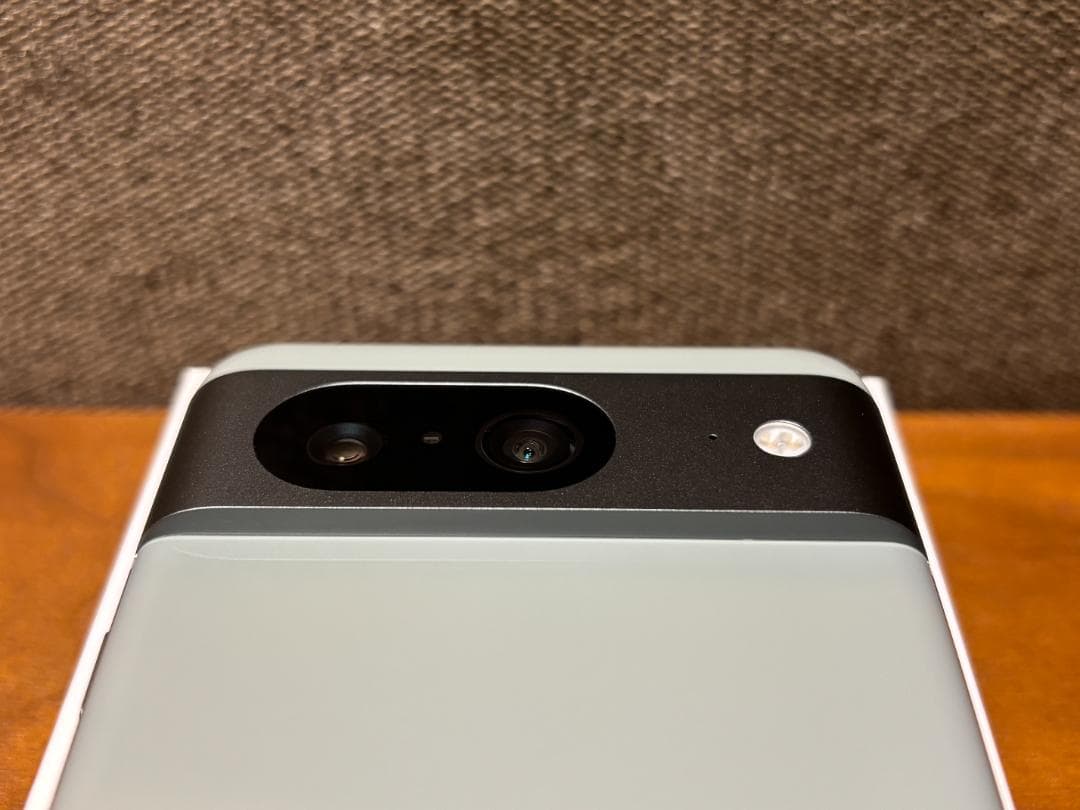 Google Pixel 8 128GB ヘーゼル 付属品未使用 おまけ付 美品