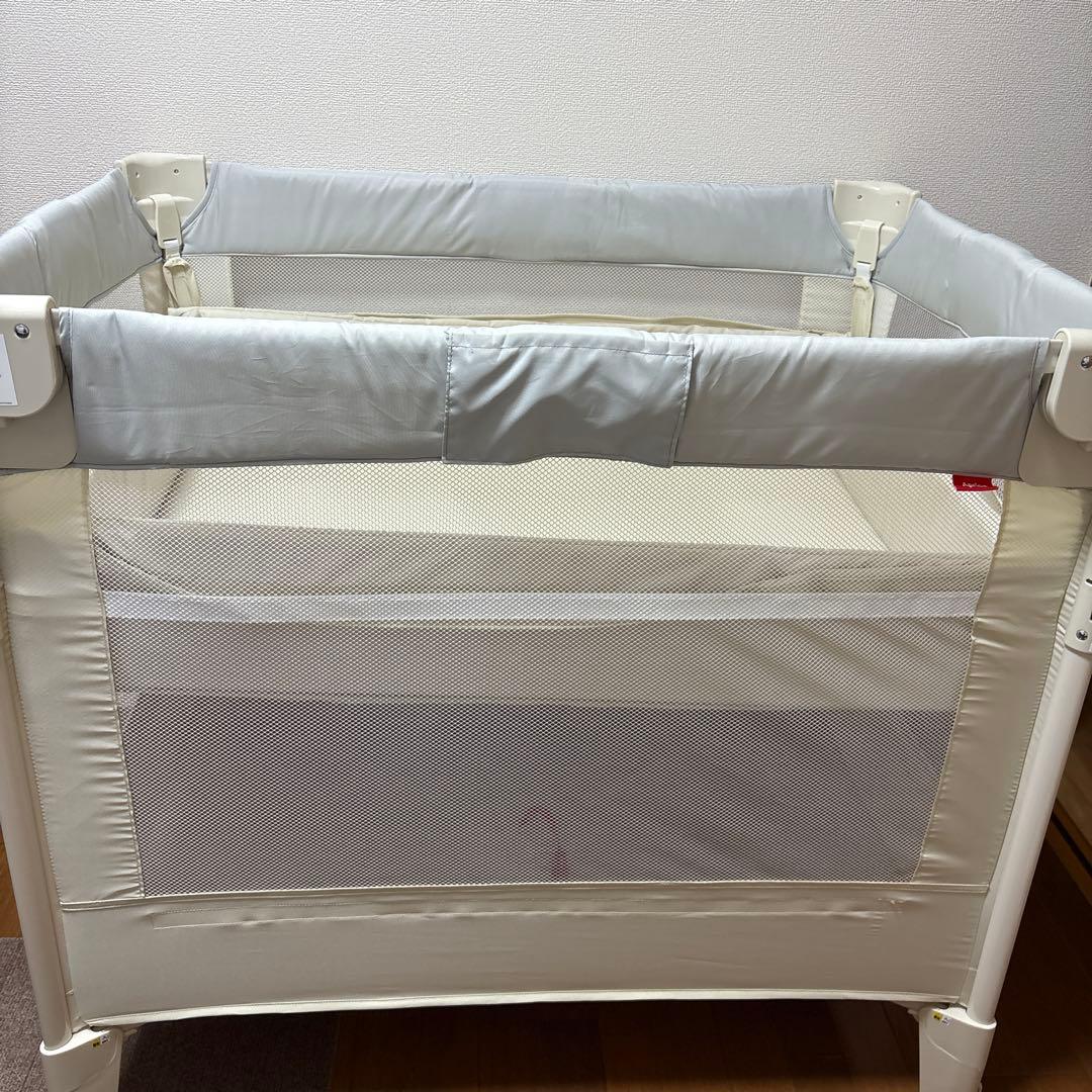【美品】アップリカ ベビーベッド ココネルエアー AB