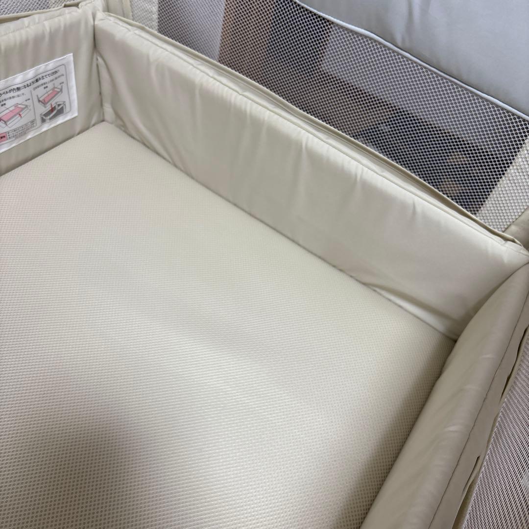 【美品】アップリカ ベビーベッド ココネルエアー AB