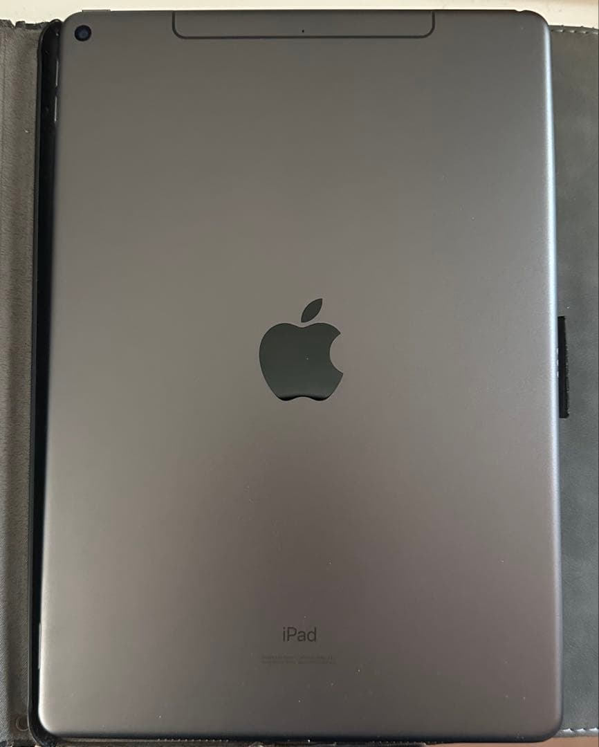 iPad Air 第3世代　64GB